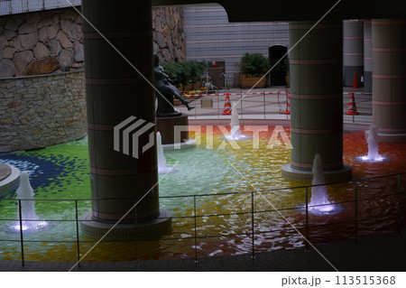 岡山市内の地下街の噴水 岡山市内の地下街の噴水 113515368