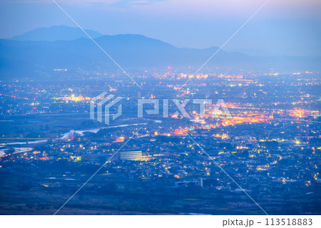千曲市の夜景【姨捨SA展望公園より撮影】 113518883