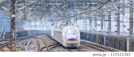 「埼玉県」大宮駅に入る山形新幹線　つばさ 113521365