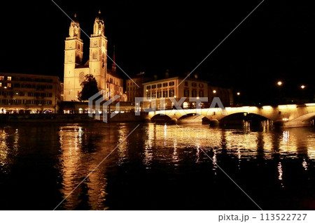 夜のチューリッヒ リマト川とグロスミュンスター(Evening of Zurich) 夜のチューリッヒ リマト川とグロスミュンスター(Evening of Zurich) 113522727