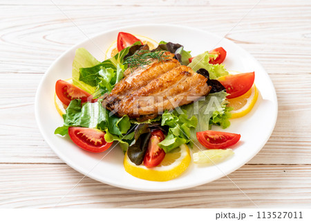 grilled snapper fish steak grilled snapper fish steak 113527011