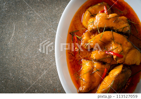 Redtail Catfish Fish in Dried Red Curry Sauce that called Choo Chee 113527059