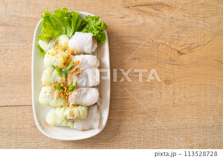 ( Kow Griep Pag Mor)Pork Steamed Rice Parcels ( Kow Griep Pag Mor)Pork Steamed Rice Parcels 113528728