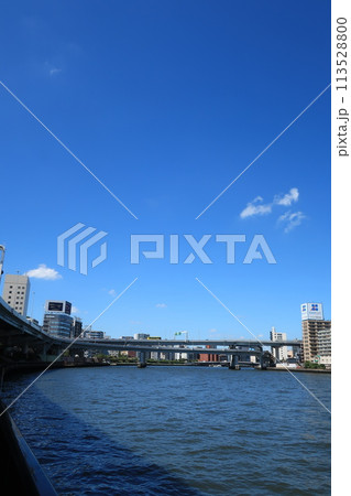 東京都日本橋浜町付近の隅田川沿岸の様子 都市風景 東京都日本橋浜町付近の隅田川沿岸の様子 都市風景 113528800