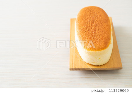 cheese cake in Japanese style cheese cake in Japanese style 113529069