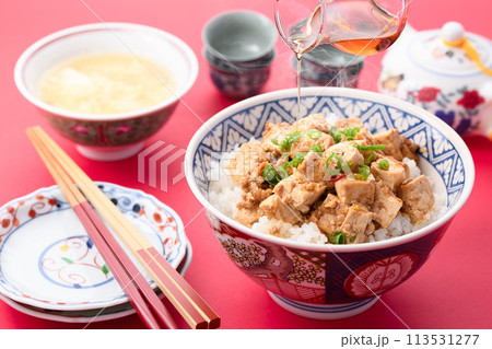 マーボー豆腐丼 マーボー豆腐丼 113531277