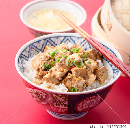 マーボー豆腐丼 113531301