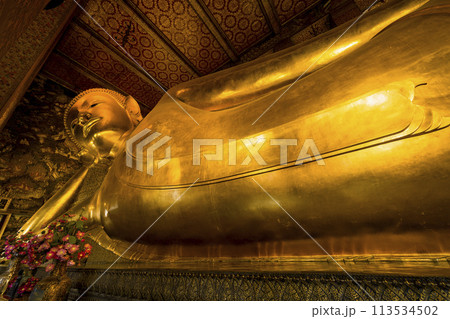 バンコク　ワット・ポーの涅槃仏　/　Wat Pho, Bangkok, Thailand 113534502
