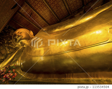バンコク ワット・ポーの涅槃仏 / Wat Pho, Bangkok, Thailand バンコク ワット・ポーの涅槃仏 / Wat Pho, Bangkok, Thailand 113534504