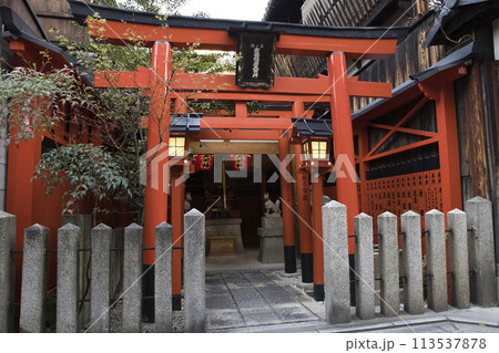 京都祇園　織田稲荷　横構図4 113537878