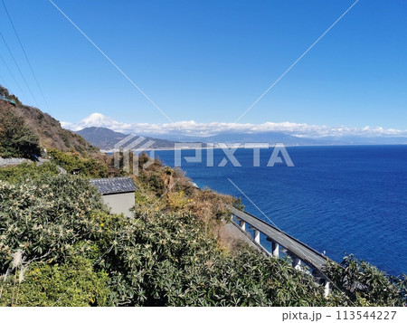 静岡市 薩埵峠から見る富士山 静岡市 薩埵峠から見る富士山 113544227