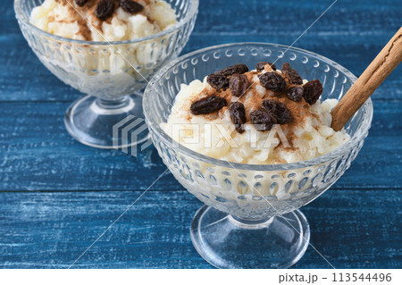 お米の定番デザート　アロス・コン・レチェ　Arroz con leche 113544496