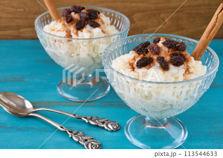 お米の定番デザート　アロス・コン・レチェ　Arroz con leche 113544633