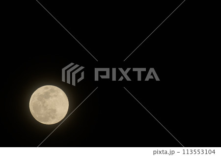 月齢14.2二月の満月、朧月 113553104