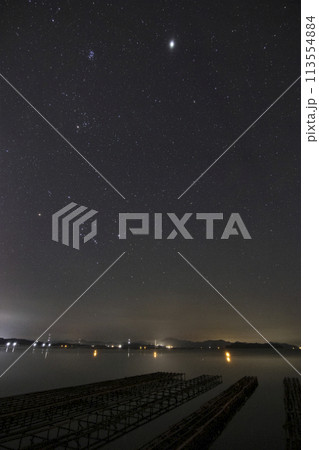 瀬戸内の夏の星景色　昇るオリオン座 113554884