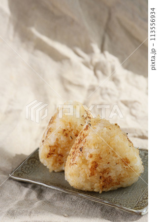 焼きおにぎり 113556934