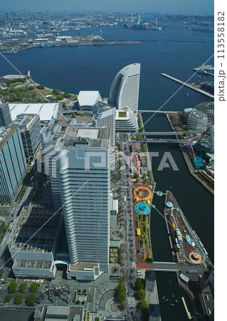 横浜ランドマークタワーから見た横浜港(春、四月) 横浜ランドマークタワーから見た横浜港(春、四月) 113558182