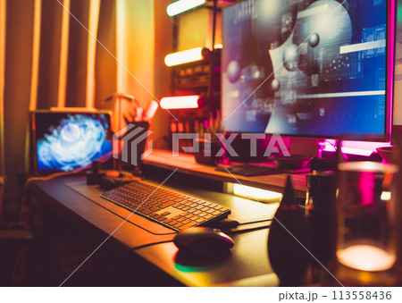 かっこいい書斎のデスク 113558436