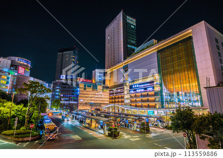 日本の横浜都市景観 4月、横浜駅西口。横浜駅やJR横浜タワーなどを望む＝14日 113559886