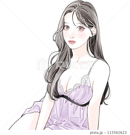 セクシーなネグリジェを着た女性 セクシーなネグリジェを着た女性 113562623