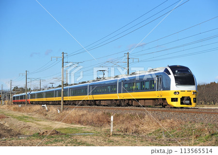常磐線 岩間ー羽鳥 JR東日本 E653系 K303(勝田) フレッシュひたち 常磐線 岩間ー羽鳥 JR東日本 E653系 K303(勝田) フレッシュひたち 113565514