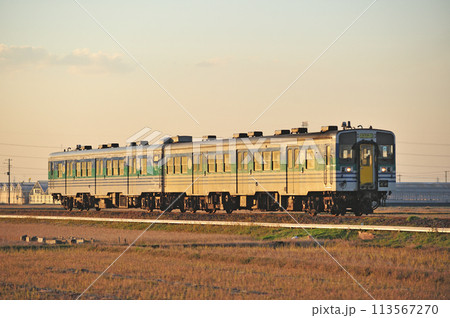 久留里線　横田ー東横田　JR東日本　キハ38-1003+キハ38-2（幕張） 113567270