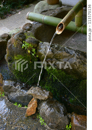 日向大神宮 手水舎の清水 京都市山科区日ノ岡 日向大神宮 手水舎の清水 京都市山科区日ノ岡 113570136