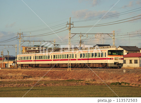東武日光線 東武金崎ー家中 東武鉄道 350系 352F きりふり 東武日光線 東武金崎ー家中 東武鉄道 350系 352F きりふり 113572503