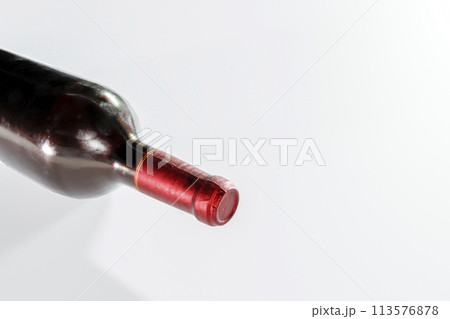 Bottle of wine 113576878