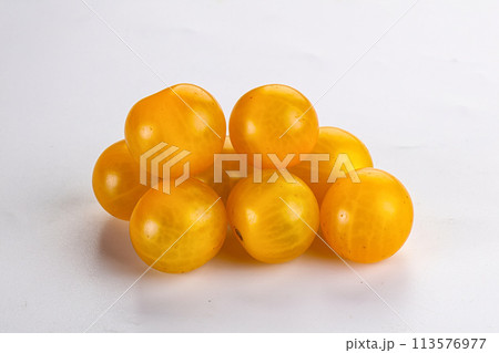 Ripe tasty yellow cherry tomato Ripe tasty yellow cherry tomato 113576977