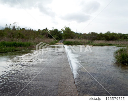 三重県三重郡菰野町_朝明川洗い越し5_2022年7月 113579725