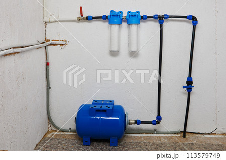 Residential water cleaning system using string wound polypropylene sediment filter cartridges. Residential water cleaning system using string wound polypropylene sediment filter cartridges. 113579749
