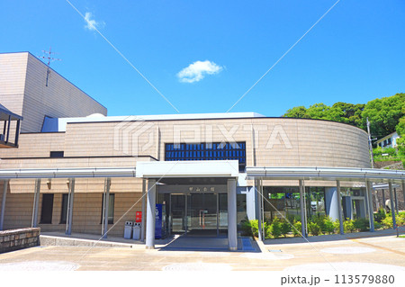 愛知県岡崎市、岡崎市民会館の風景 113579880