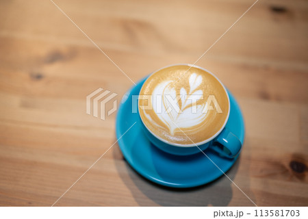 ラテアート　カフェ　サムネイル画像 113581703