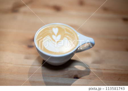 ラテアート　カフェ　サムネイル画像 113581743