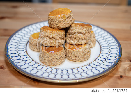 全粒粉入りスコーン　 113581781