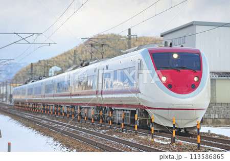北陸本線　津幡ー森本　北越急行　681系　N02+N12編成　はくたか 113586865