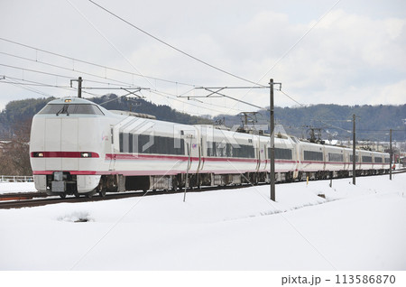 北陸本線 津幡ー倶利伽羅 北越急行 683系 N13+N01編成 はくたか 北陸本線 津幡ー倶利伽羅 北越急行 683系 N13+N01編成 はくたか 113586870