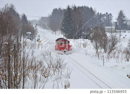 宗谷本線　蘭留ー塩狩　JR北海道　DE15-2521（旭川） 113586955