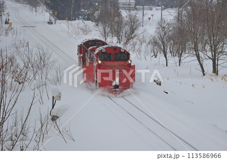 宗谷本線　蘭留ー塩狩　JR北海道　DE15-2521（旭川） 113586966