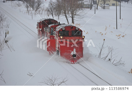 宗谷本線　蘭留ー塩狩　JR北海道　DE15-2521（旭川） 113586974