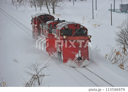 宗谷本線　蘭留ー塩狩　JR北海道　DE15-2521（旭川） 113586979
