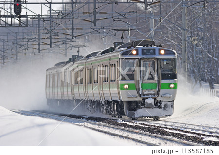 千歳線 北広島ー上野幌 JR北海道 721系 F-3018編成(札幌) 千歳線 北広島ー上野幌 JR北海道 721系 F-3018編成(札幌) 113587185