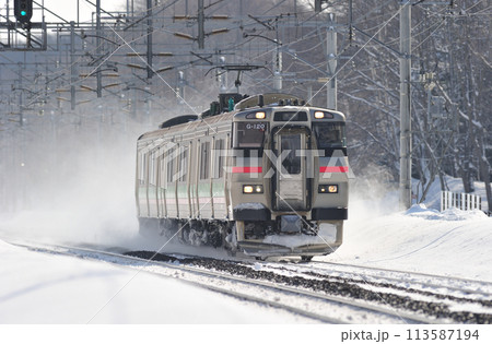 千歳線　北広島ー上野幌　JR北海道　731系　G-120編成（札幌） 113587194