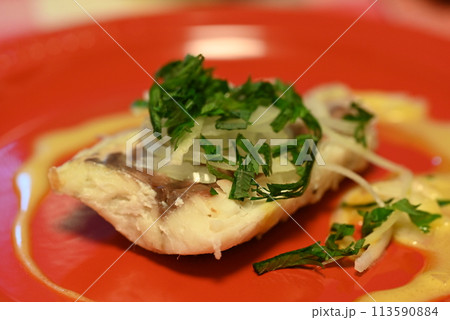 蒸し焼きした美味しい天然黒鯛 113590884