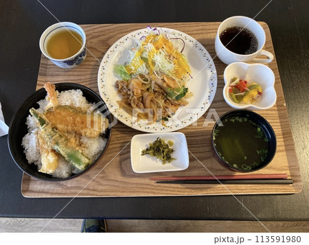 社員食堂 113591980