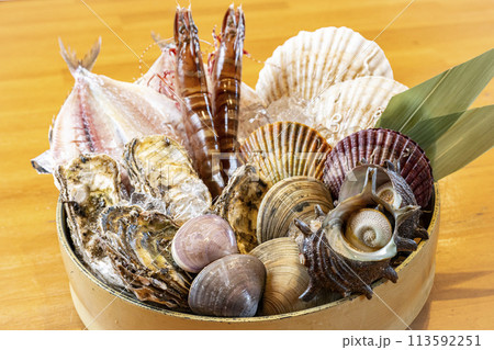 魚介の盛り合わせ 113592251