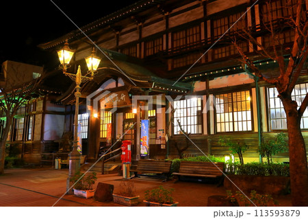 夜の竹瓦温泉（別府市） 113593879