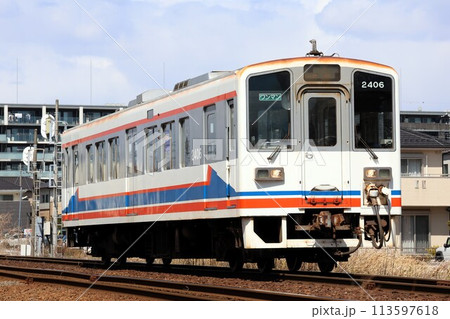 【関東鉄道】キハ2400形（常総線：新守谷〜守谷） 113597618