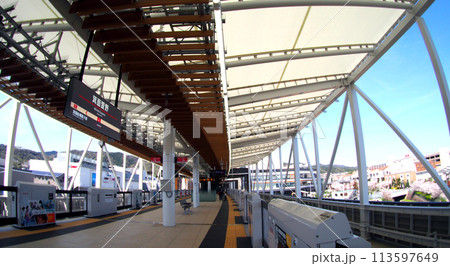 令和六年延伸開業した北大阪急行電鉄新駅箕面萱野駅 113597649